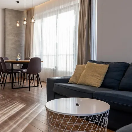 Spacious, Free Parking, 3min Beach, Flora Panorama * Burgasz