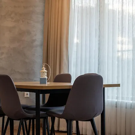 Apartment Spacious, Free Parking, 3min Beach, Flora Panorama Burgas City
