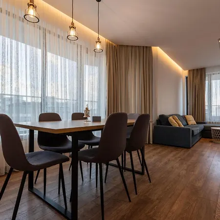 דירה Spacious, Free Parking, 3min Beach, Flora Panorama *