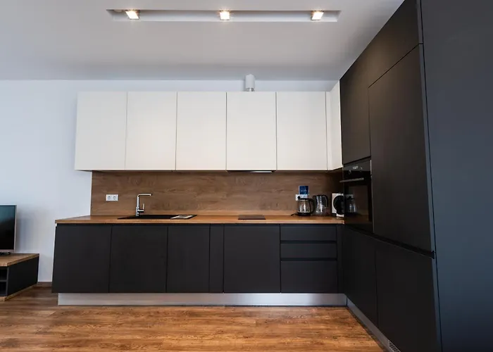 Lägenhet Spacious, Free Parking, 3min Beach, Flora Panorama Burgas