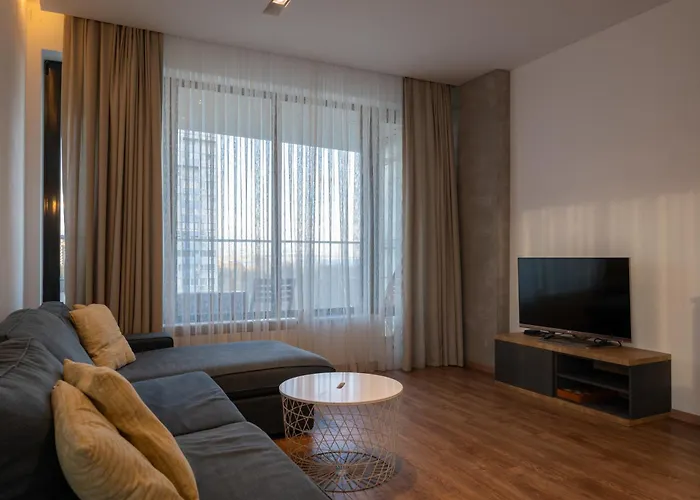 Spacious, Free Parking, 3min Beach, Flora Panorama * Burgas